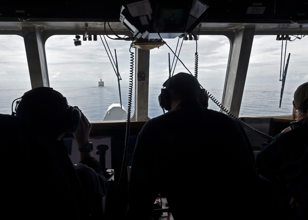 USS Gabrielle Giffords Conducts UNREP With USNS Tippecanoe