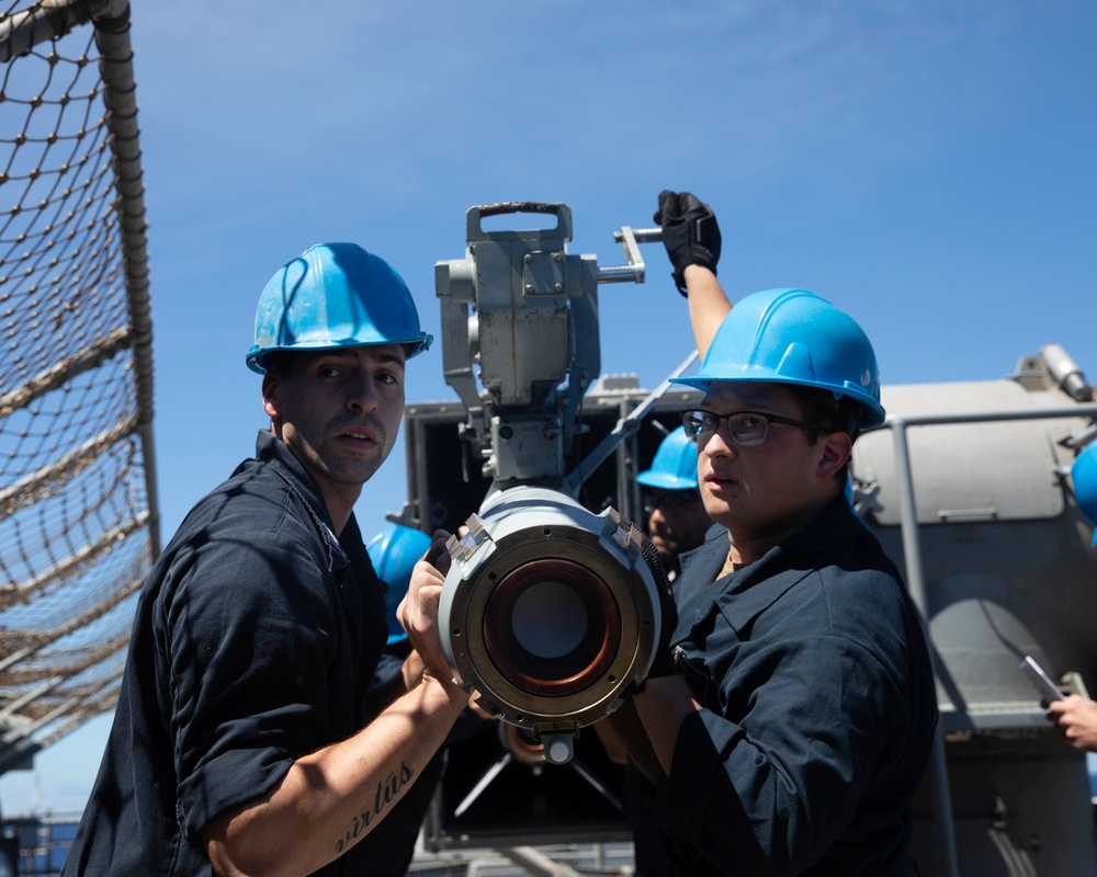 USS Bataan (LHD 5) Missile Dowload