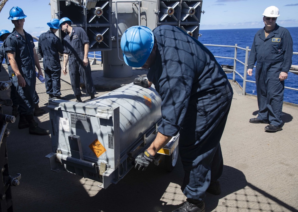 USS Bataan (LHD 5) Missile Dowload