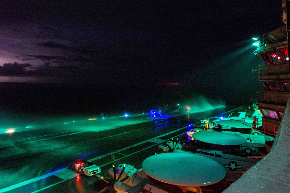 USS Ronald Reagan (CVN 76) Night Operations