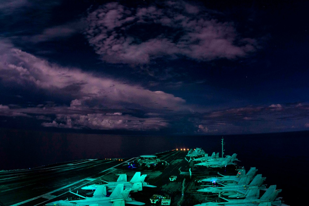 USS Ronald Reagan (CVN 76) Night Operations