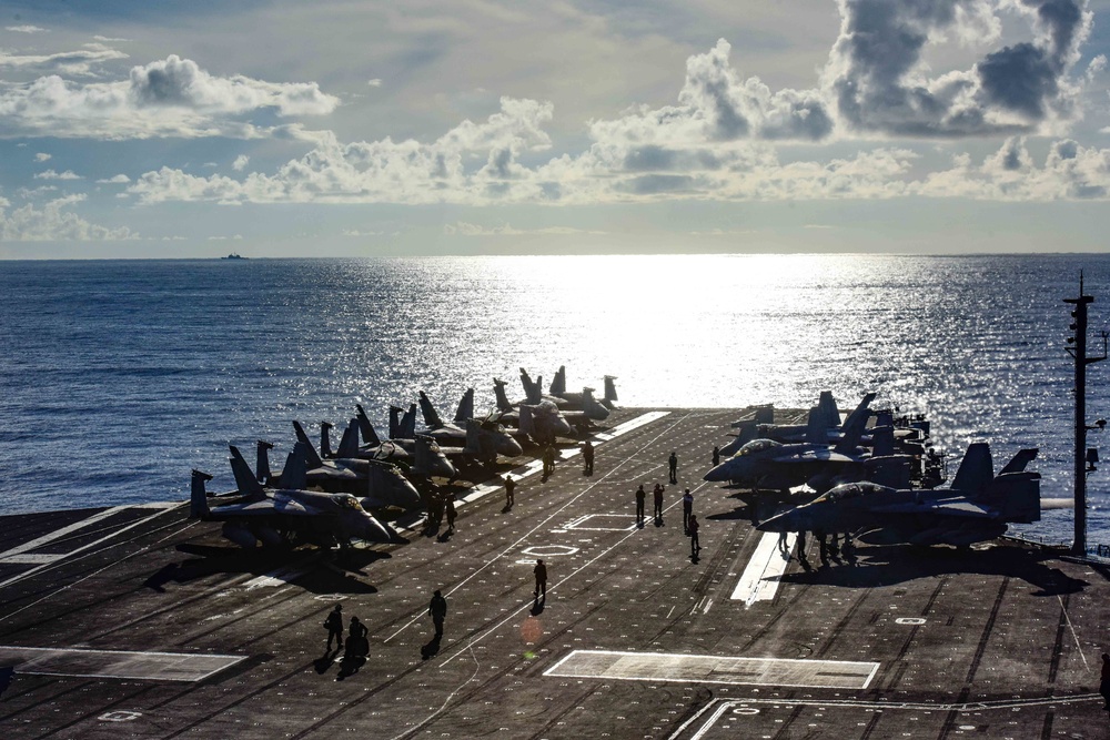 USS Ronald Reagan (CVN 76) Flight Operations