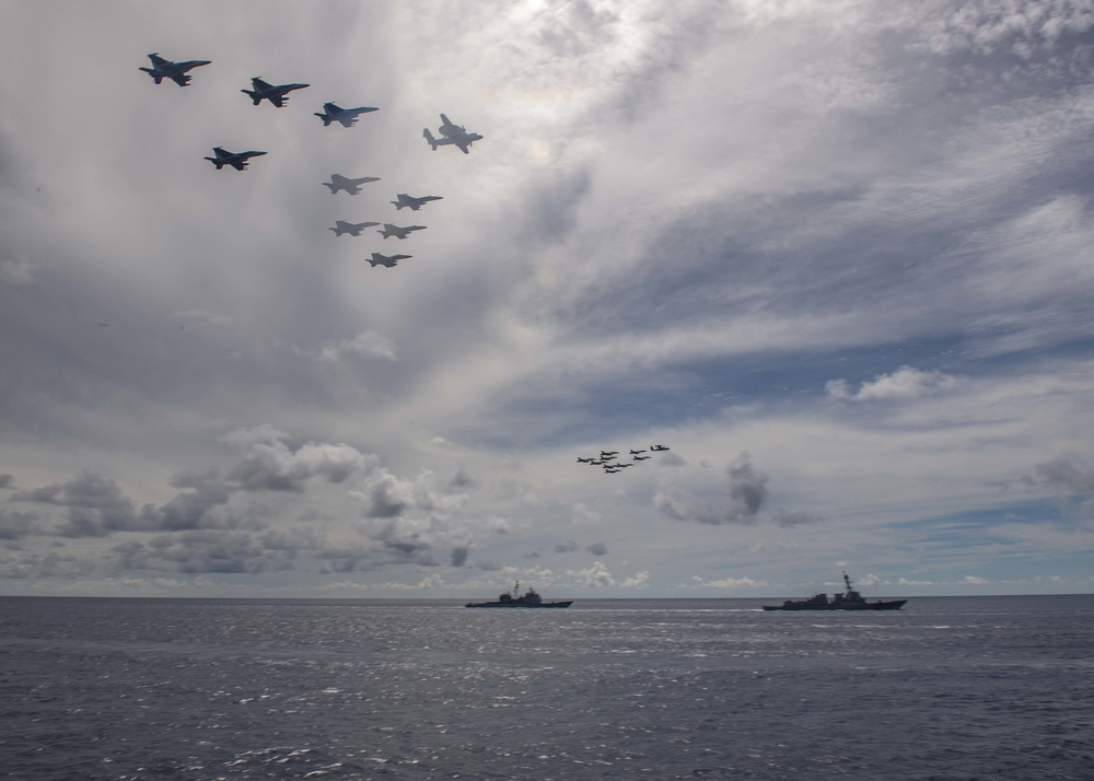 Nimitz Carrier Strike Force Transits South China Sea