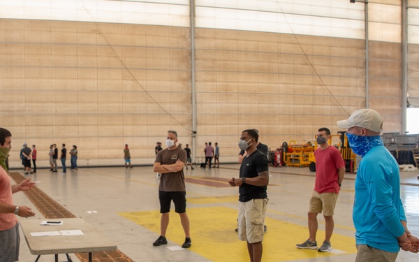 VP-5 Holds Holiday Safety Stand Down