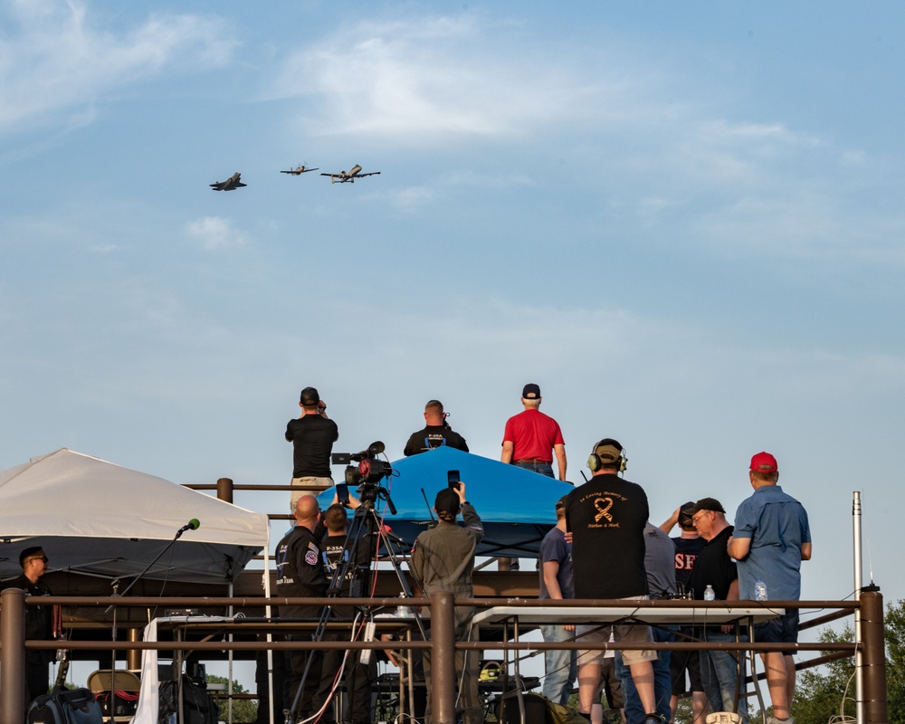 F-35 Demo Team performs at the &quot;Thunder over Cedar Creek Lake&quot; air show