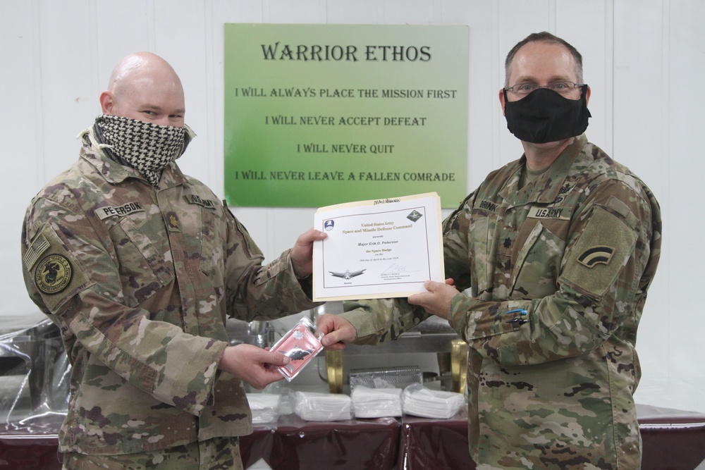 Task Force Spartan Soldiers Receive Space Badge