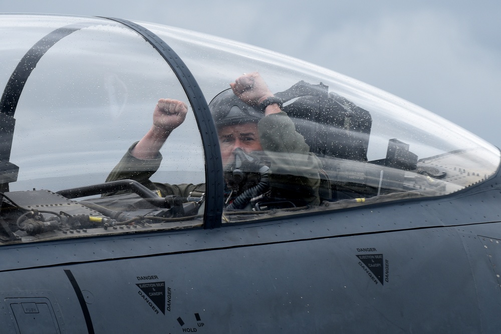 Marshall Completes Final Flight as 48 FW Commander