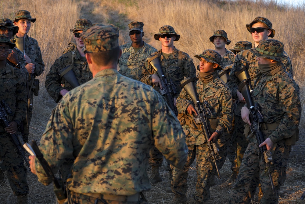 Marines with 1st Intel Bn. Conduct Field Exercise