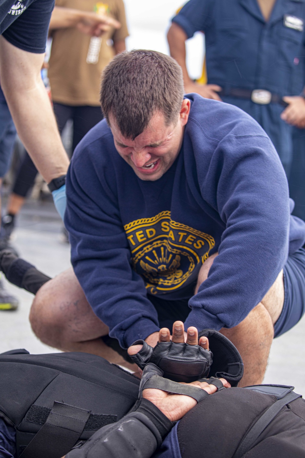 Sailors take part in SRF-B course