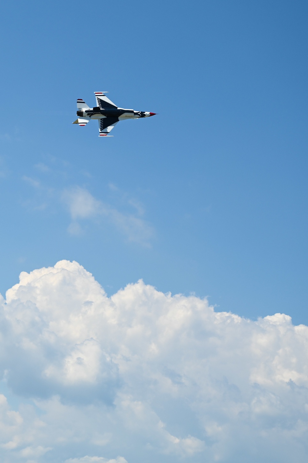 Air Force Thunderbirds train and recertify at Langley