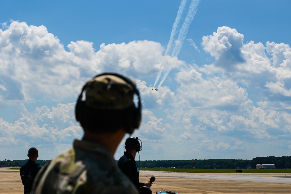 Air Force Thunderbirds train and recertify at Langley