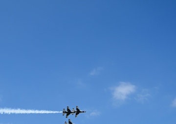 Air Force Thunderbirds train and recertify at Langley