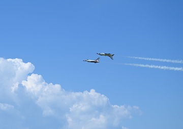 Air Force Thunderbirds train and recertify at Langley