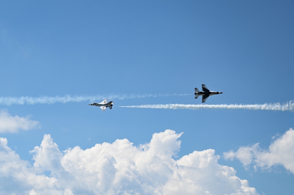 Air Force Thunderbirds train and recertify at Langley