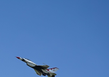Air Force Thunderbirds train and recertify at Langley