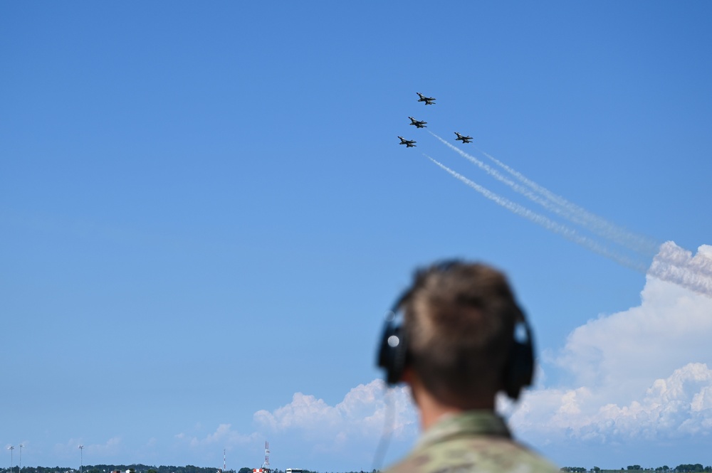 Air Force Thunderbirds train and recertify at Langley