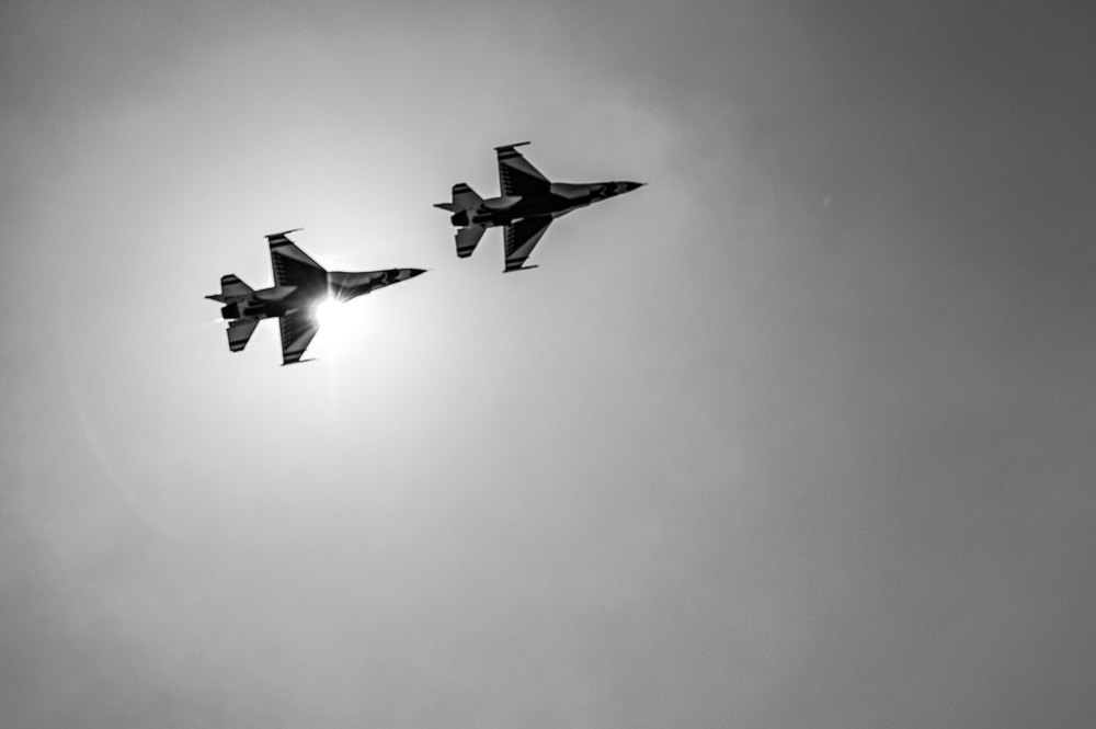 Air Force Thunderbirds train and recertify at Langley
