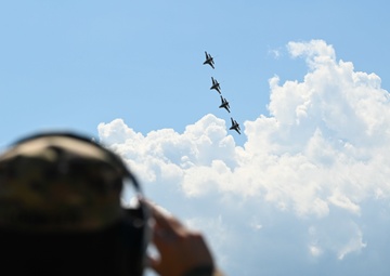 Air Force Thunderbirds train and recertify at Langley