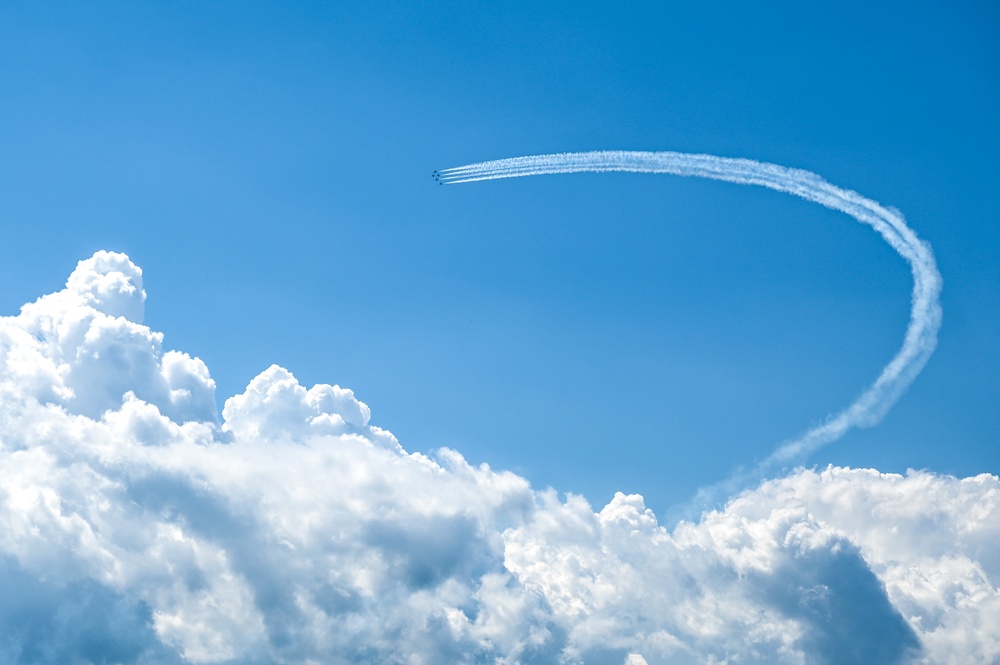Air Force Thunderbirds train and recertify at Langley