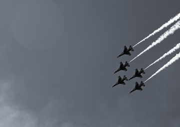Air Force Thunderbirds train and recertify at Langley