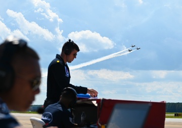 Air Force Thunderbirds train and recertify at Langley
