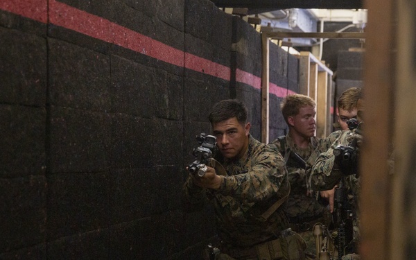 Reconnaissance Marines conduct CQT training