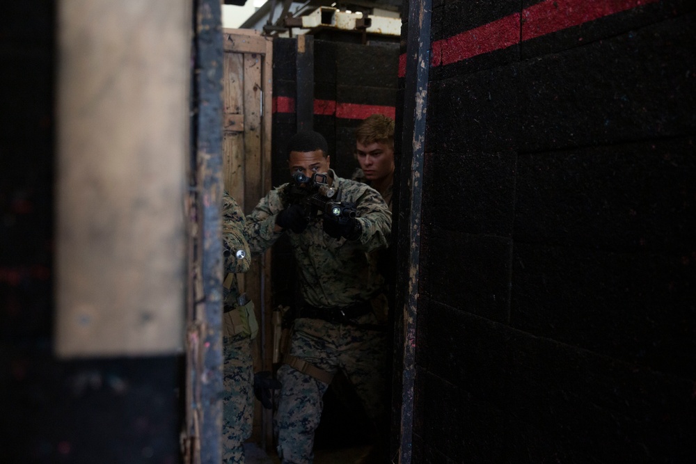 Reconnaissance Marines conduct CQT training