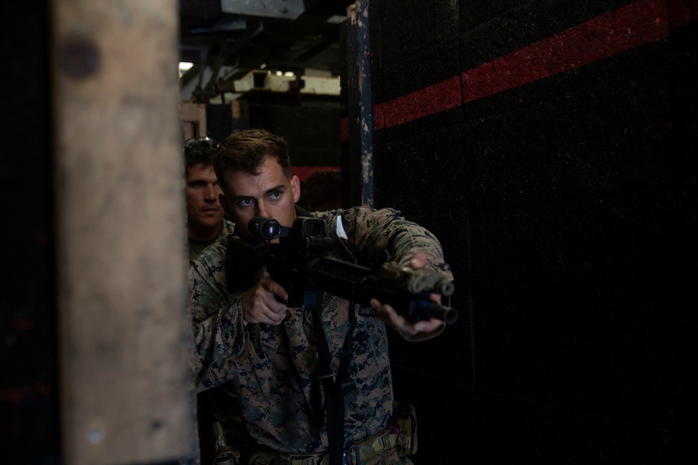 Reconnaissance Marines conduct CQT training