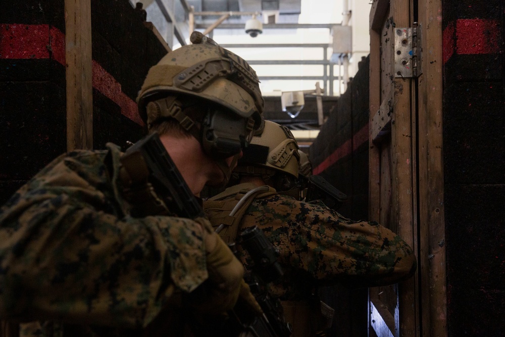 Reconnaissance Marines conduct CQT training