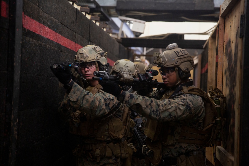 Reconnaissance Marines conduct CQT training