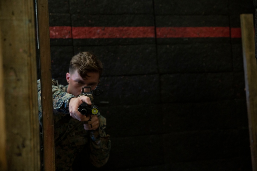 Reconnaissance Marines conduct CQT training