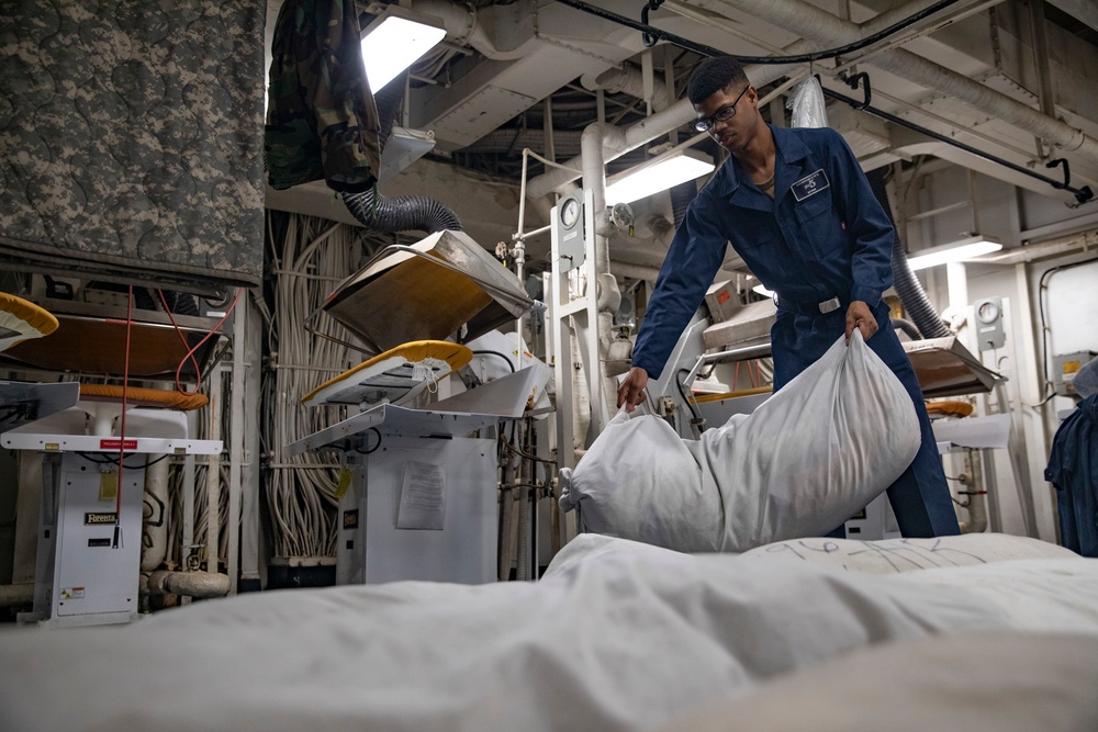 USS Bataan (LHD 5) Laundry