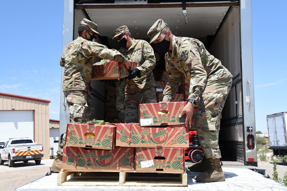 Arizona National Guard packages and delivers produce for Tombstone residents
