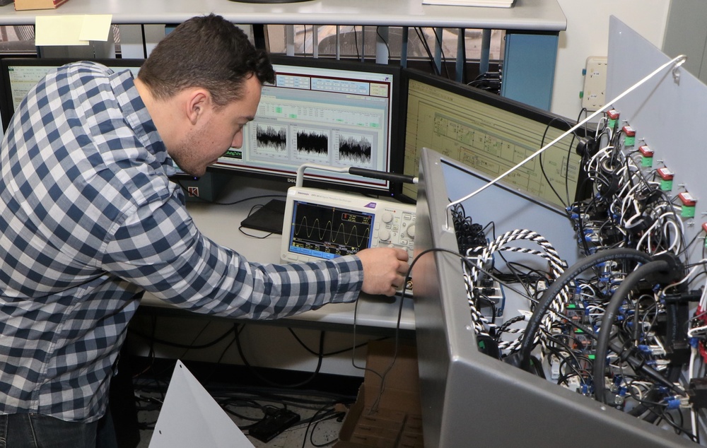 C5ISR Center engineer tests power generation equipment