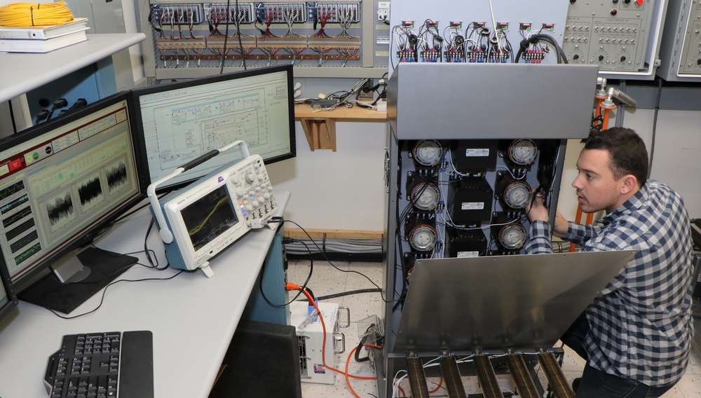 C5ISR Center engineer tests power generation equipment