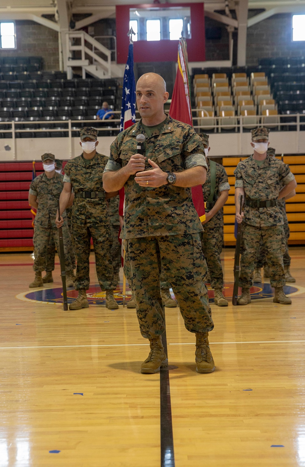 2D LAR Change of Command