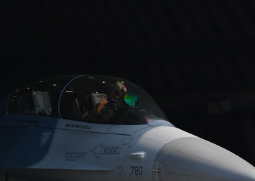 F-16