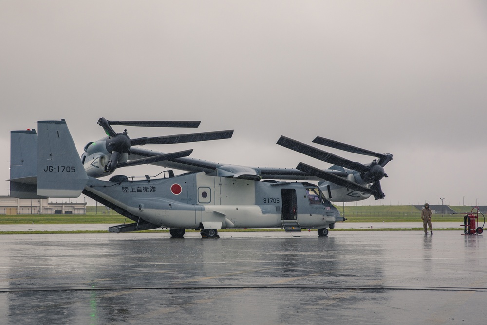 V-22 Departs MCAS Iwakuni