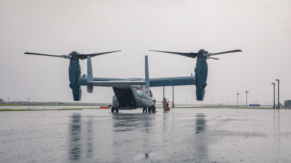 V-22 Departs MCAS Iwakuni