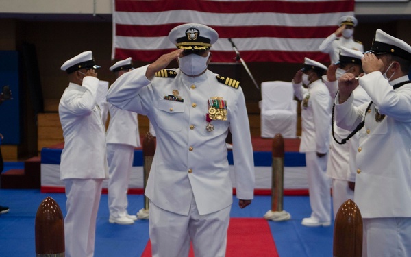 Mine Countermeasure Squadron SEVEN conducts Change of Command