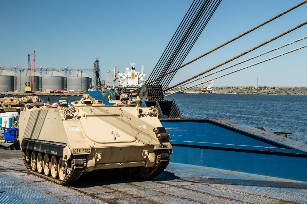 1-5 CAV conducts port operations