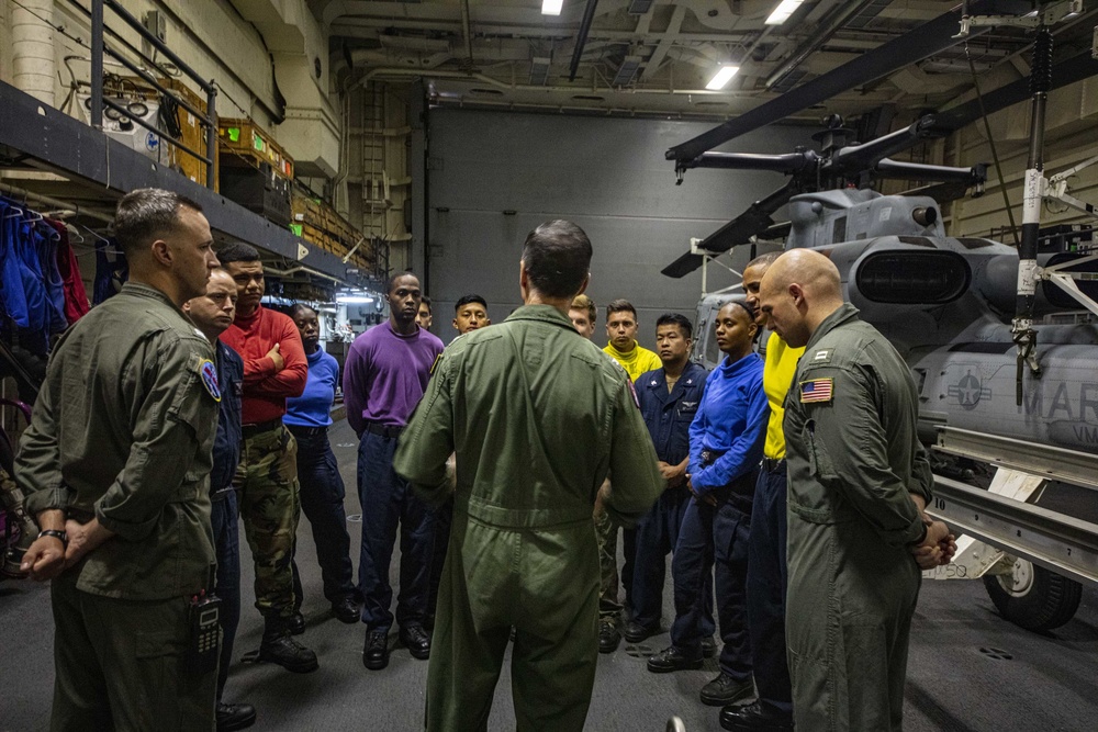 prospective PHIBRON 8 Commander tours the USS New York (LPD 21)