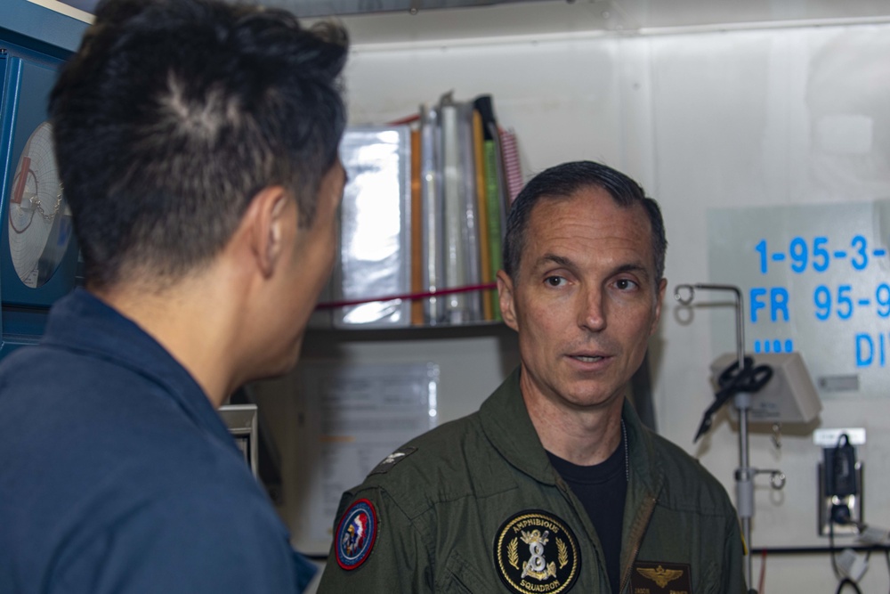 prospective PHIBRON 8 Commander tours the USS New York (LPD 21)