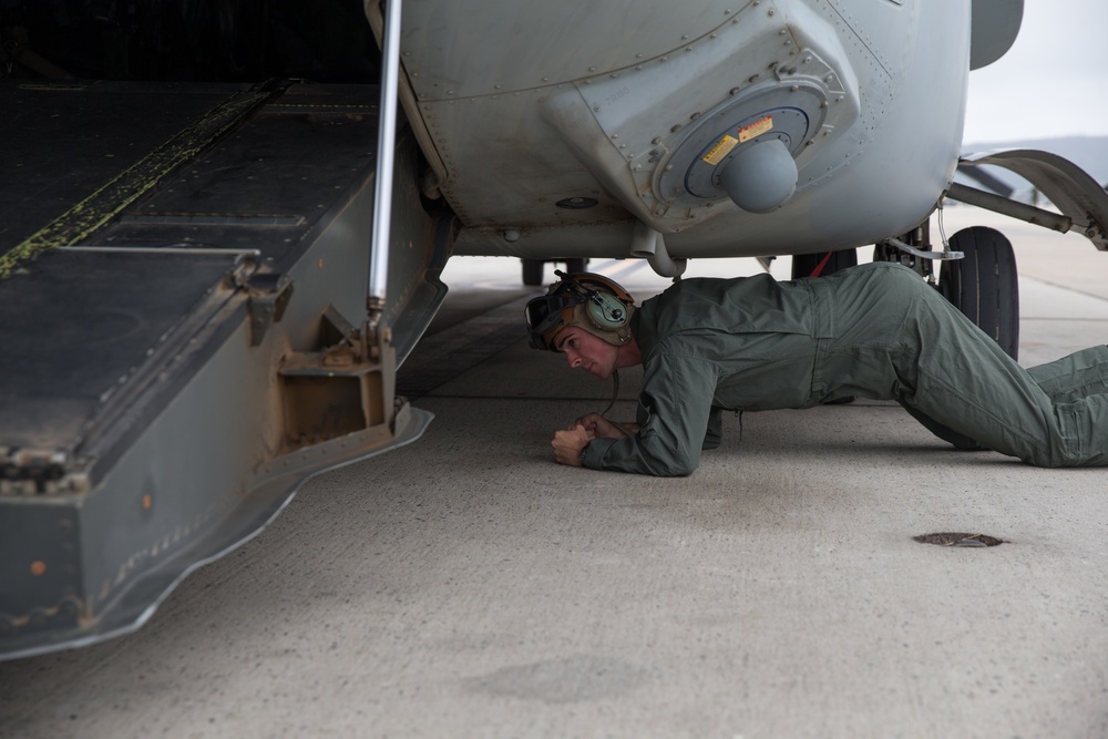15th MEU Marines communicate beyond line of sight