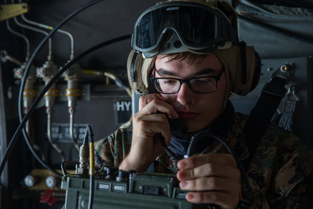 15th MEU Marines communicate beyond line of sight