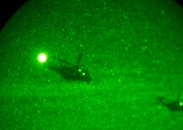 15TH MEU Marines conduct night TRAP training