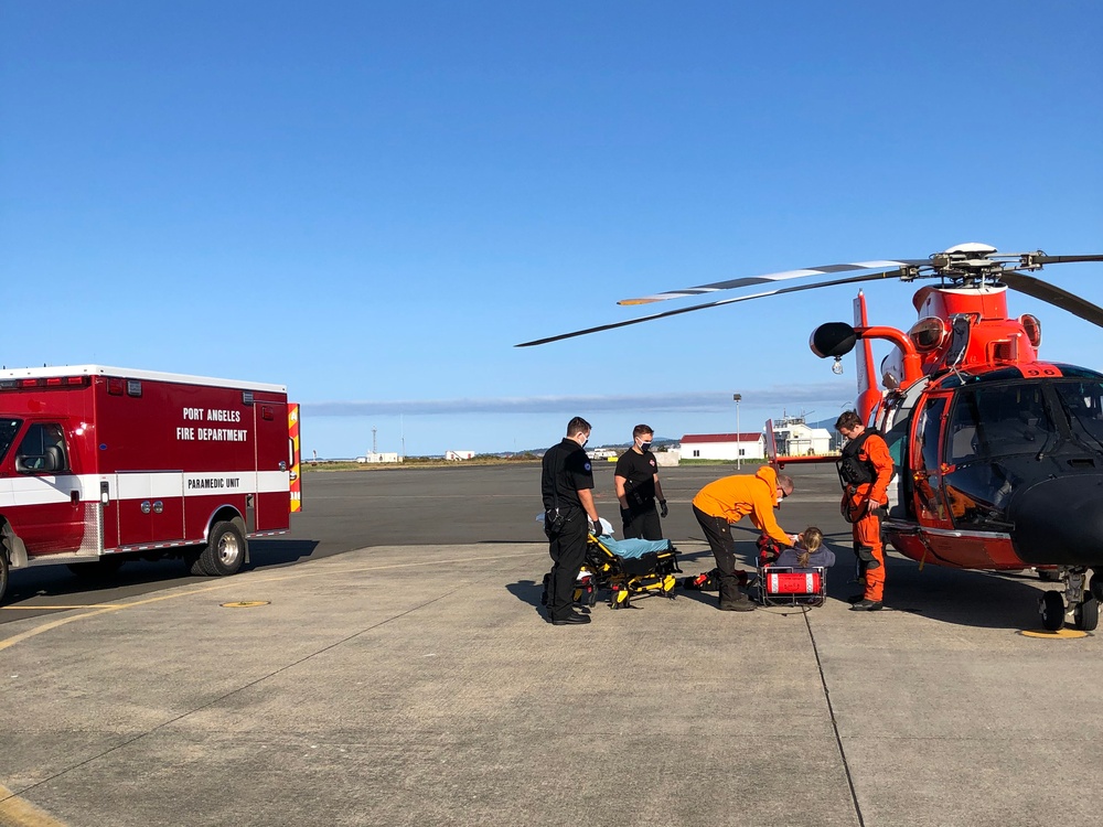 Coast Guard aircrew medevacs injured hiker from Mount Angeles in Olympic National Park, Washington