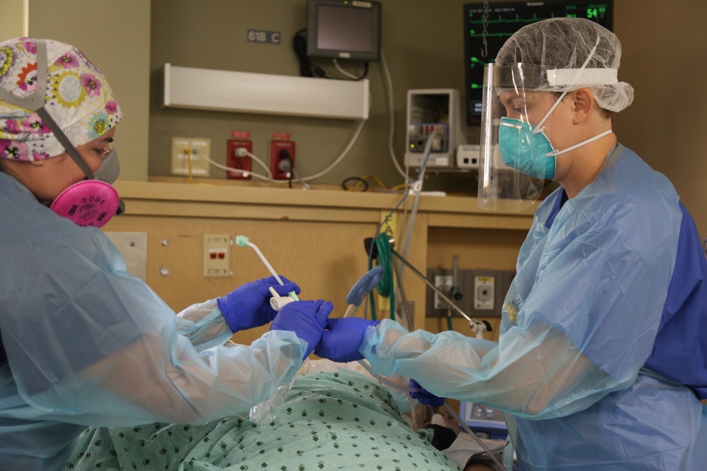 Medical Soldiers Support San Antonio, Texas Local Hospitals