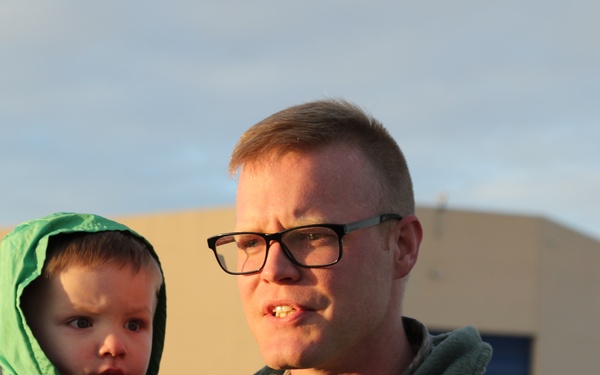 Wyoming Air Guardsment return home.