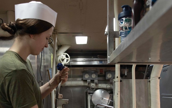 USS Bataan (LHD 5) Supply